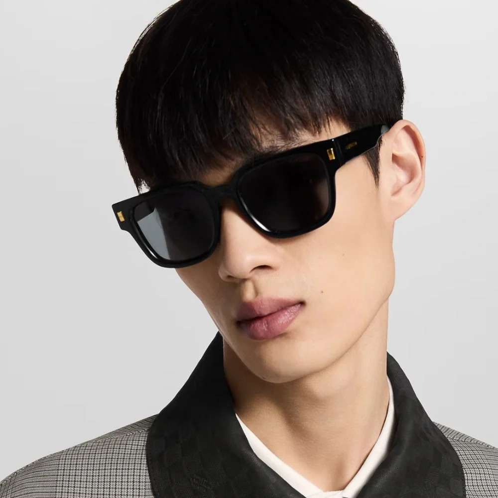 Louis Vuitton elegant sunglasses